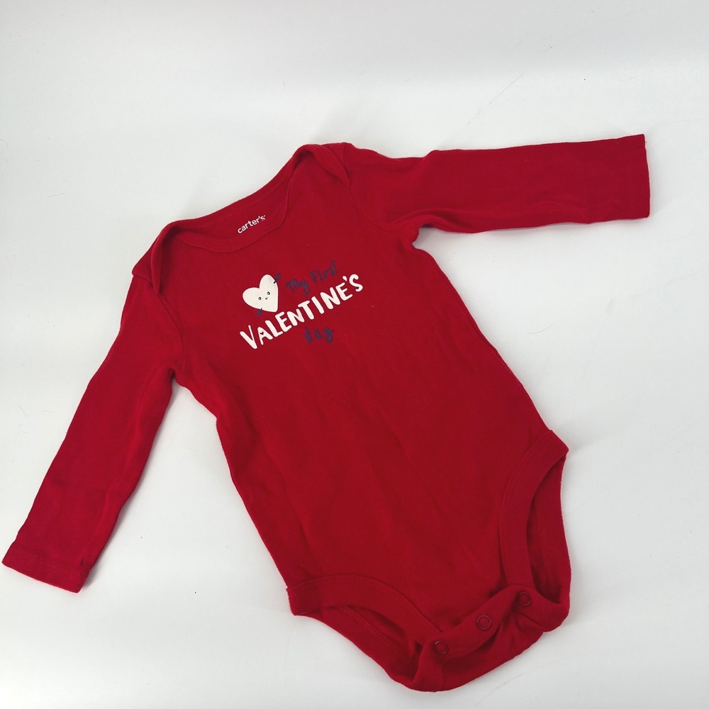 Carters‎ Red Valentines Day Baby Bodysuit 6 Months Long Sleeve Heart Graphic
